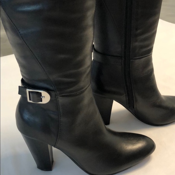 Leather boots - Picture 9 of 12